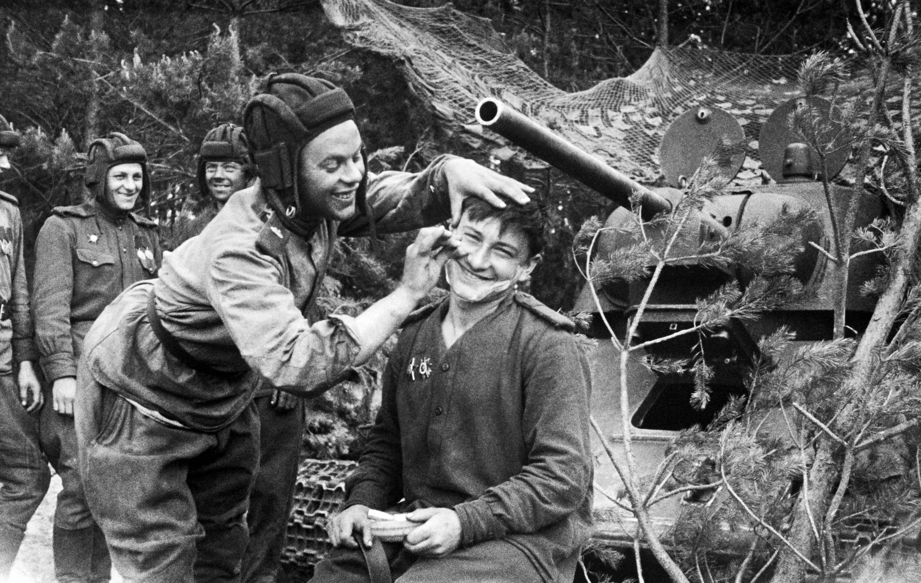 Фотографии времен великой отечественной войны. Прибалтийский фронт 1944. Быт солдат в годы Великой Отечественной войны. Снимки военных лет. Танкисты на войне.