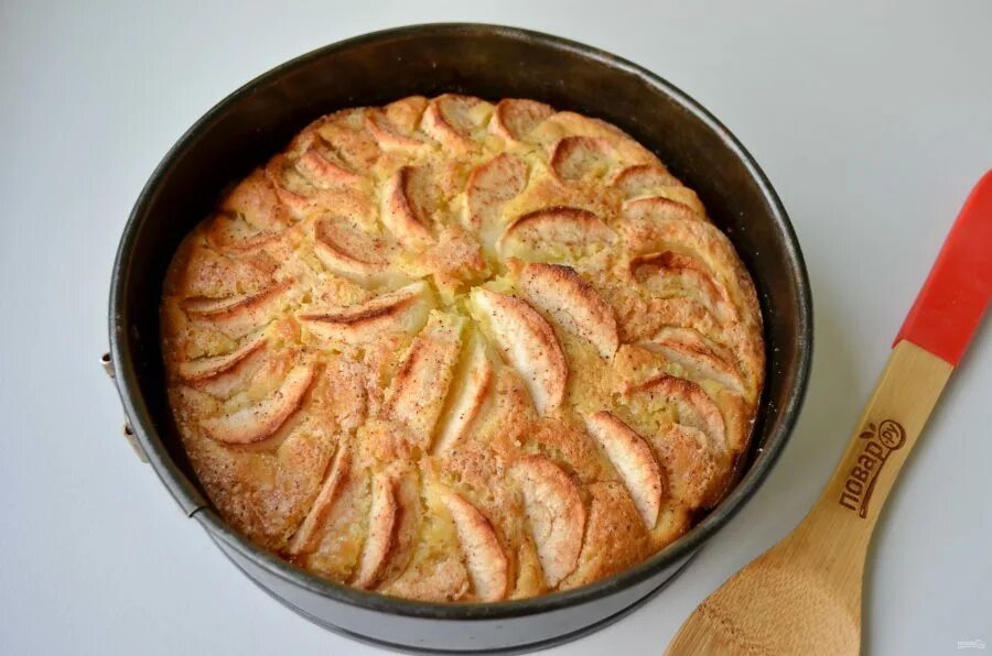 Пошаговые рецепты бабушки эммы. Шарлотка с яблоками от бабушки эммы. пирог от бабушки. яблочный пирог бабушка. пирог от бабушки эммы с яблоками.