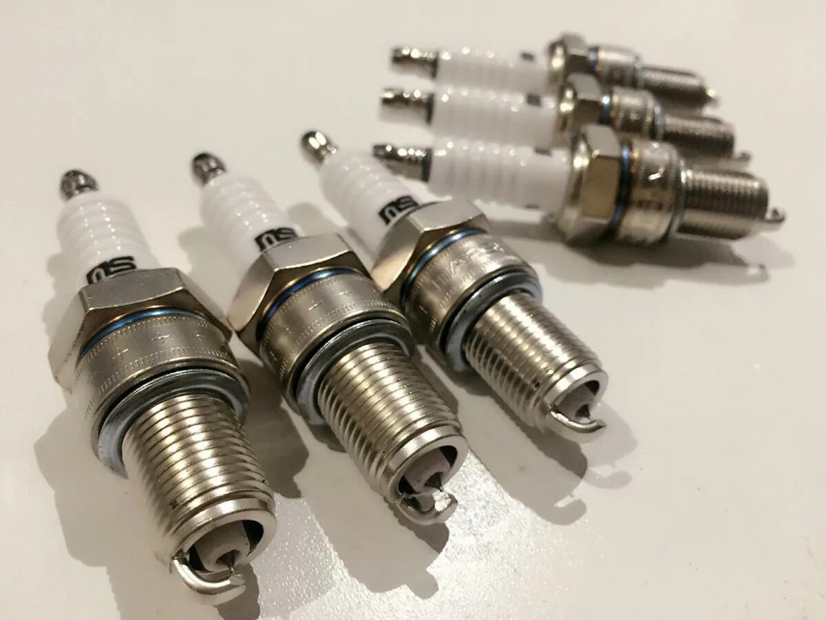 Автомобильная свеча с искрой. Ms marshal. Ms marshall свечи зажигания. Ms marshal. Ms marshall свечи зажигания.