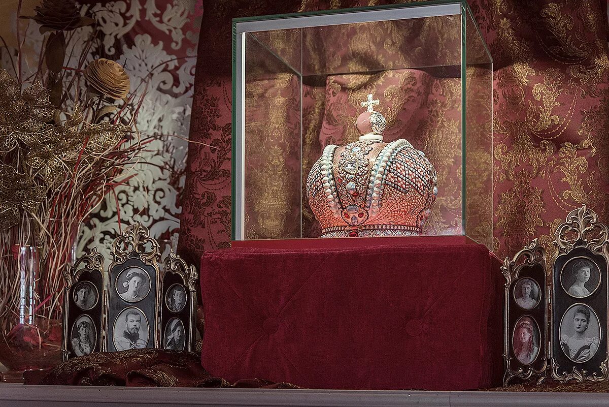 La russ. Ресторан спб на мойке 37 ля-рус. russ-handmaid санкт-петербург.