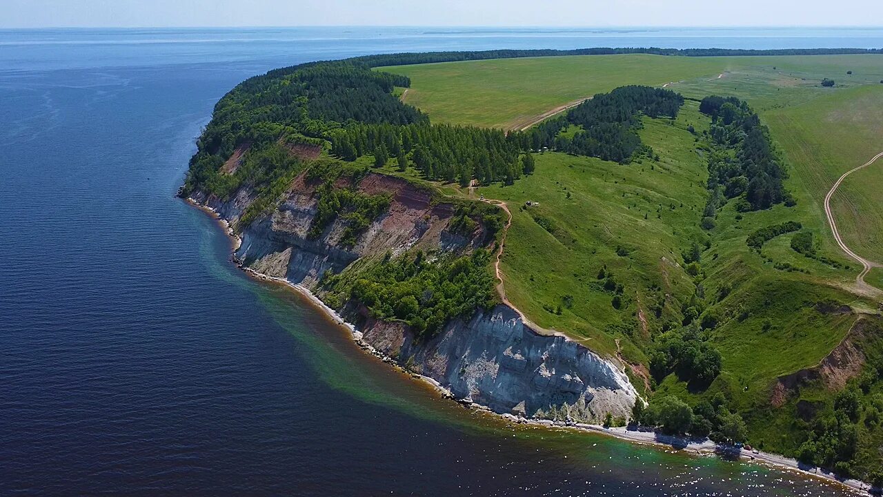 Берег камского устья. Гора Лобач Камское Устье. Камско Устьинский район гора Лобач. Горы Казань Камское Устье. Камское Устье Татарстан поселок.