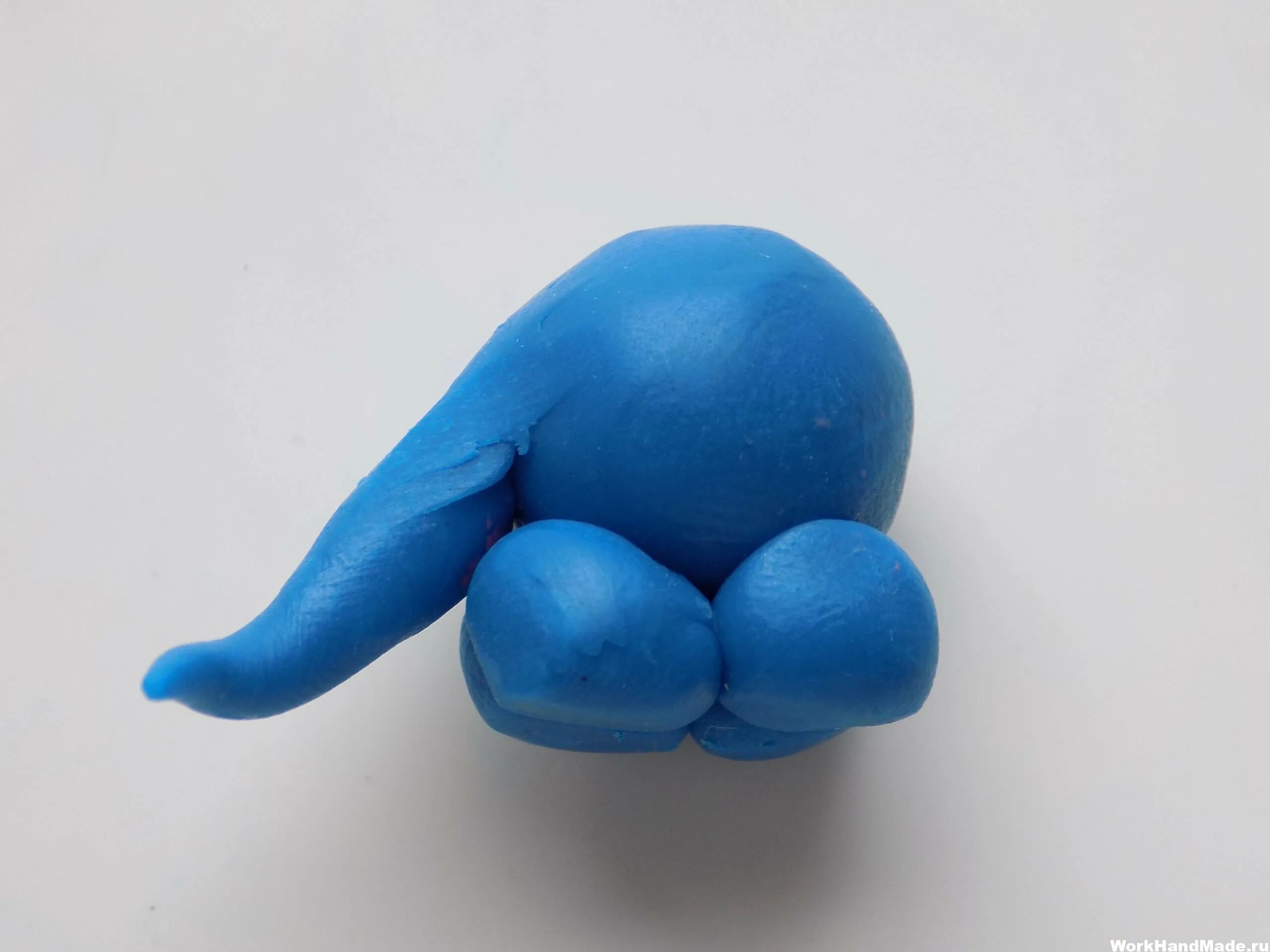 Как сделать синий из пластилина. Голубой пластилин. Как сделать синий из пластилина. Лепка шариками. Лепка из синего пластилина.