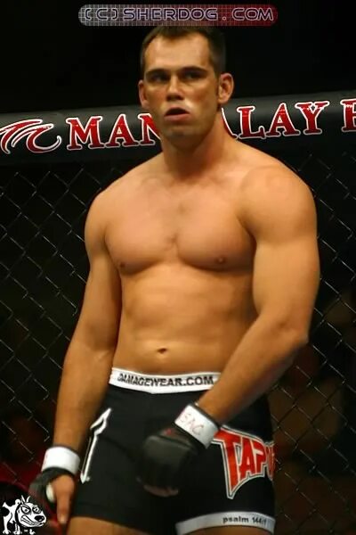 Ufc 44. Рич франклин. rich franklin ufc. rich franklin ufc champion. тито ортис рич франклин.