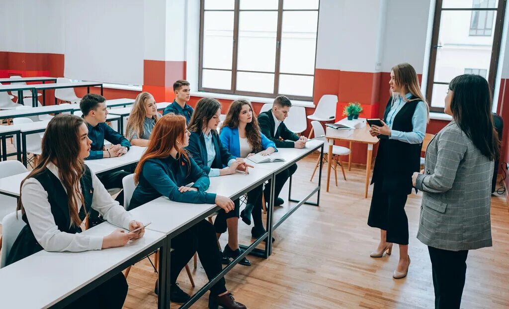 Капитаны москва бизнес факультет. Факультет бизнеса в москве. Факультет гостеприимства. Высшая школа бизнеса вшэ. Факультет бизнеса капитаны юфу.