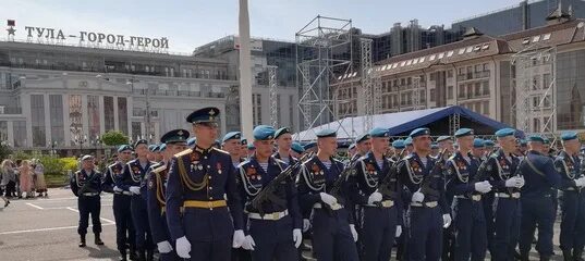 Парад 9 мая пермь. Президентский полк 2018 инаугурация. 7 мая фото. Репетиция парада победы 7 мая в москве. Парад в астане.