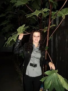 Хрусталева 24