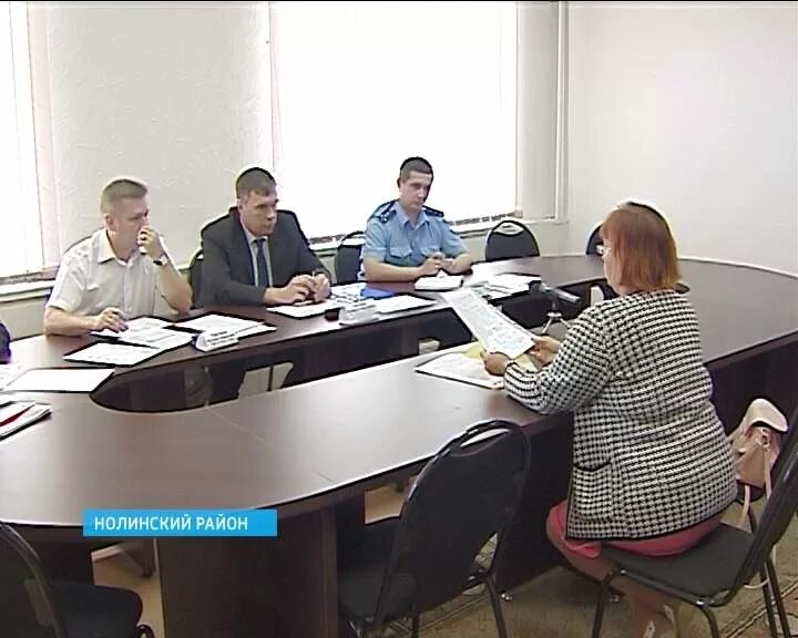 Фото нолинска кировской области. Нтмсх нолинск преподаватели. Фнс колпино. Налоговая нолинск кировская. Нолинск ул коммуны 2.