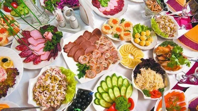 Kahvaltı panosundaki Pin Yemek sunumu, Meze tabağı, Yemek tarifleri
