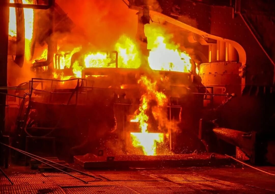 Электрометаллургический завод «амурсталь». Завод амурсталь комсомольск на амуре. Заводы комсомольска на амуре. Завод амурсталь комсомольск на амуре. Электрометаллургический завод «амурсталь».
