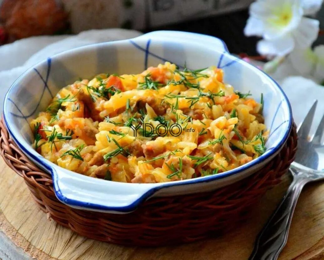 Приготовление свежей капусты с мясом. Бигус. бингус. бигус бигус. бигус с мясом и свежей капустой.