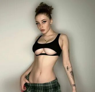 Но есть и такие, с кем хочется покататься на мопеде, съесть шашлычок и попл...