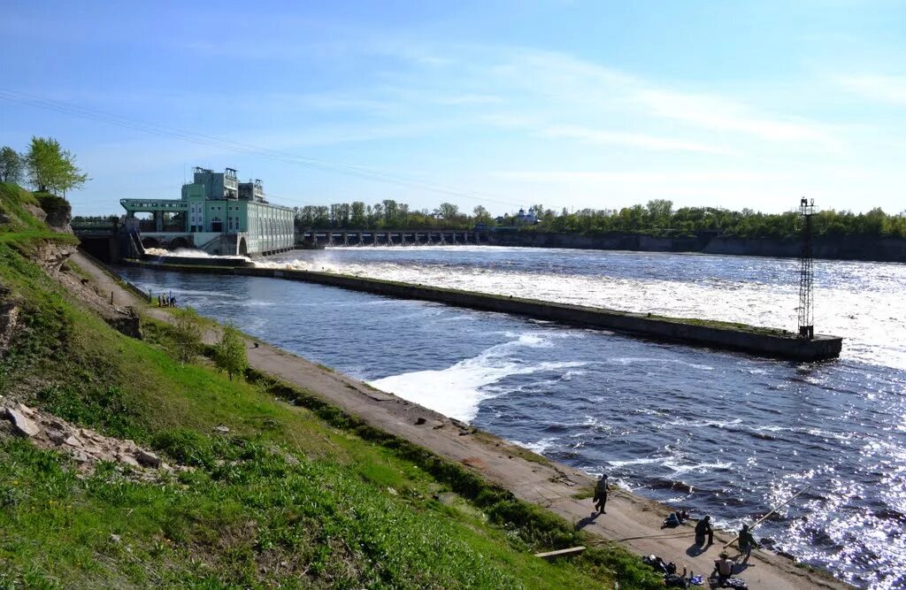 Телефоны г волхов. Город Волхов Ленинградской области. ГЭС Волхов. Волховстрой город в Ленинградской области. Волховская ГЭС Ленинградская область.