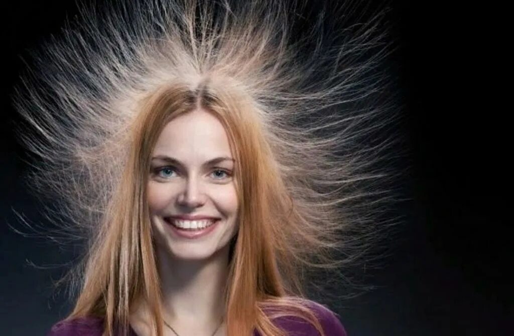 Волосы сильно электризуются. Волосы. Наэлектризованные волосы. Электризация волос. Непослушные волосы.