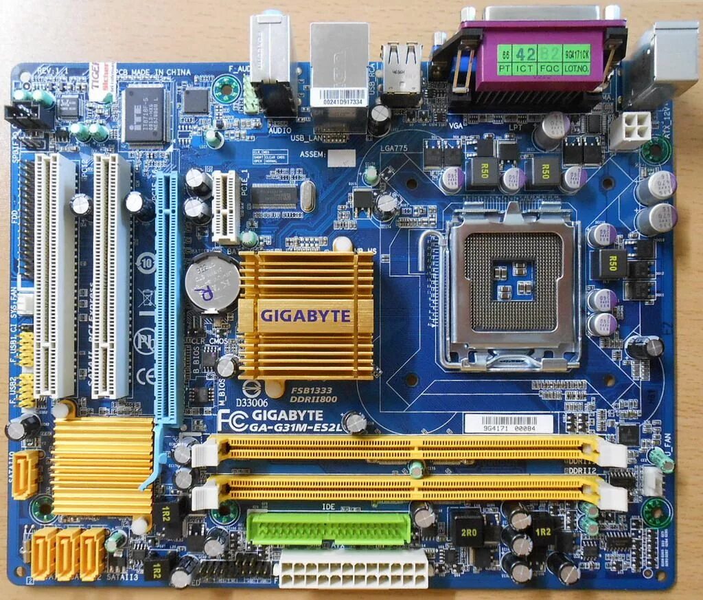 Intel g31 express. Материнская плата gigabyte ga-g31m-. Intel g31 express. G33/g31 видеокарта. G31 чипсет ddr1.