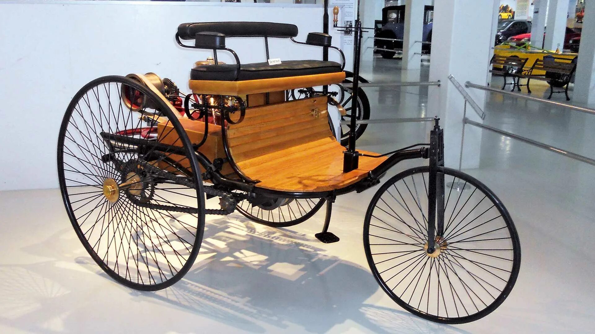 Первый автомобиль бенца. Benz Patent-Motorwagen 1886.