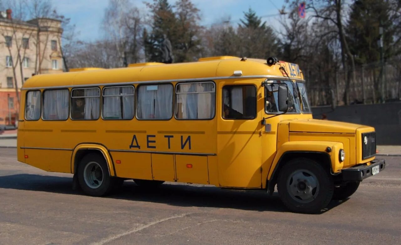 Русский школьный автобус