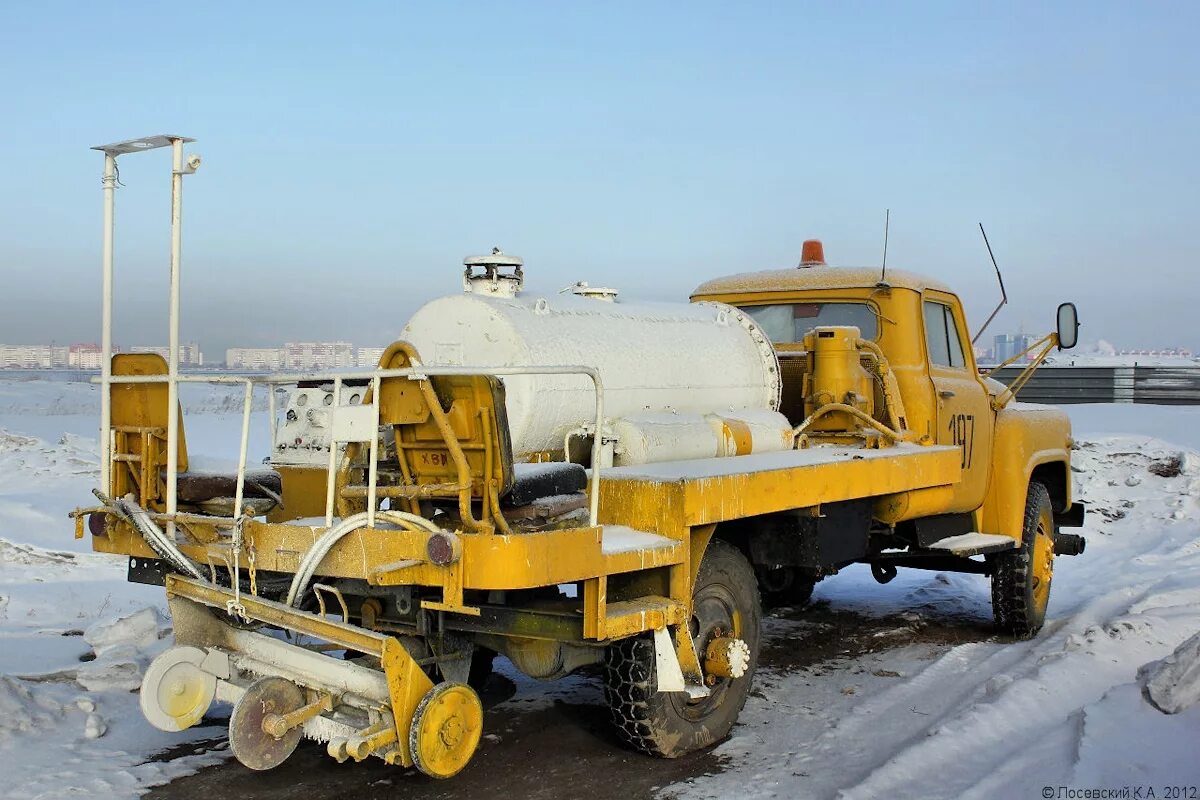 Аэродромная машина дэ 224. Газ 53 дэ 21. Маркировочная машина дэ-18а. Ппу-1 на шасси газ-3307. Маркировочная машина дэ-3.