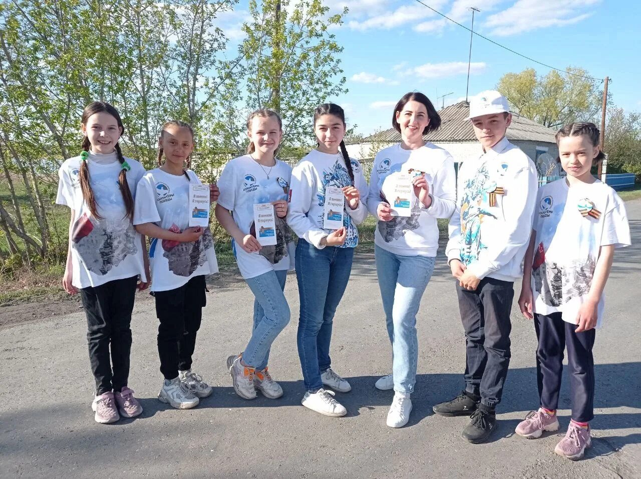 Волонтеры 12 лет. Волонтеры. Волонтеры Победы. Проект наши Победы волонтеры Победы. Моя история проект волонтеров Победы.