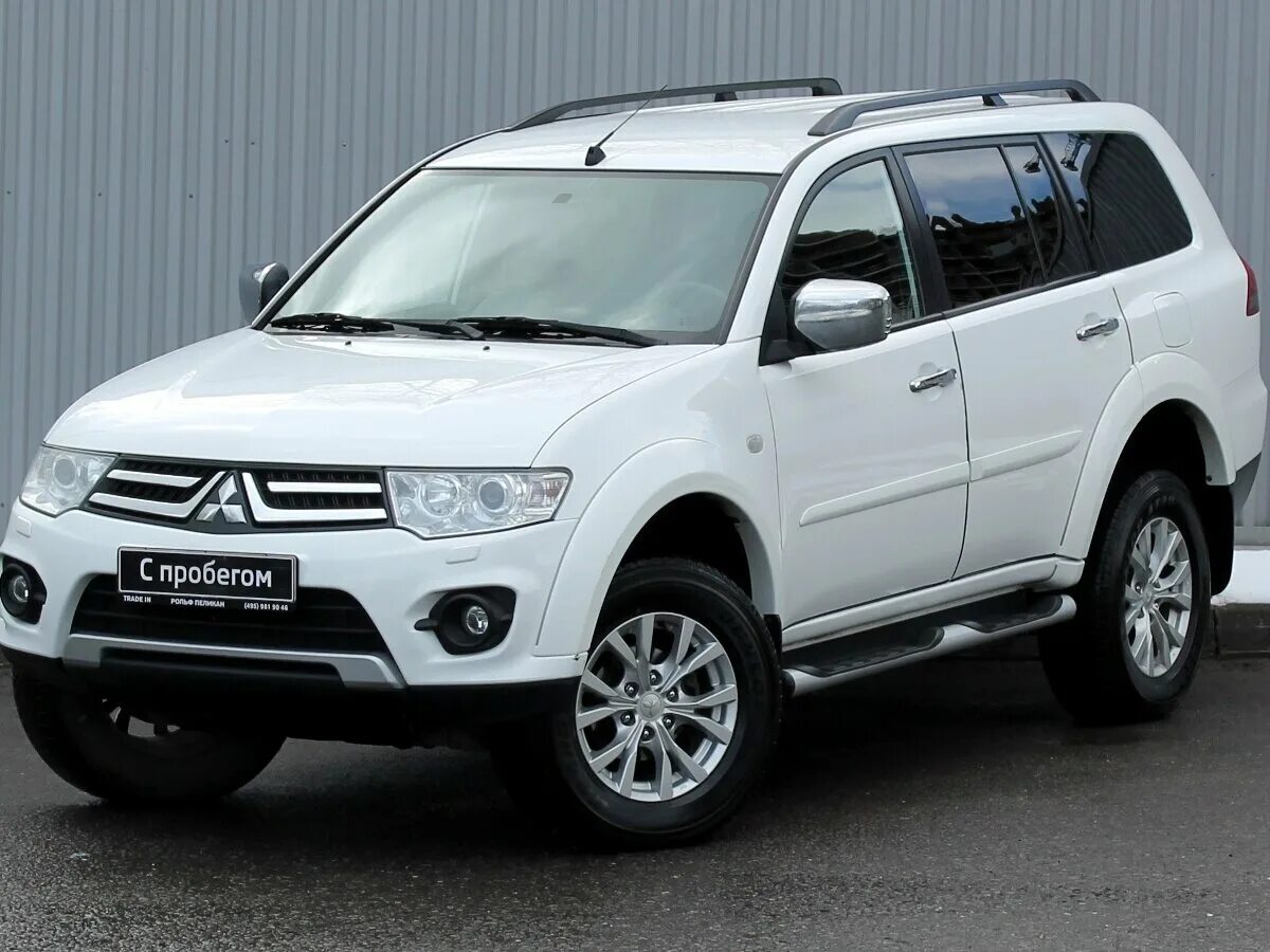 Mitsubishi pajero sport ii рестайлинг. Mitsubishi pajero sport белый 2011. митсубиси паджеро спорт 2014. паджеро спорт 4. мицубиси паджеро спорт 2014 год дизель.