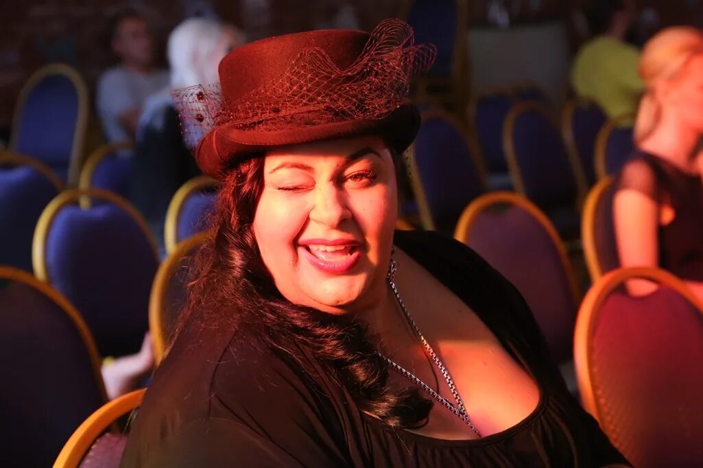 Дискотека авария состав группы. Nides. Копипаста. Ella певица фото. Хор таусень.