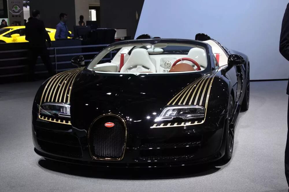 Появился Bugatti Veyron Grand Sport Vitesse