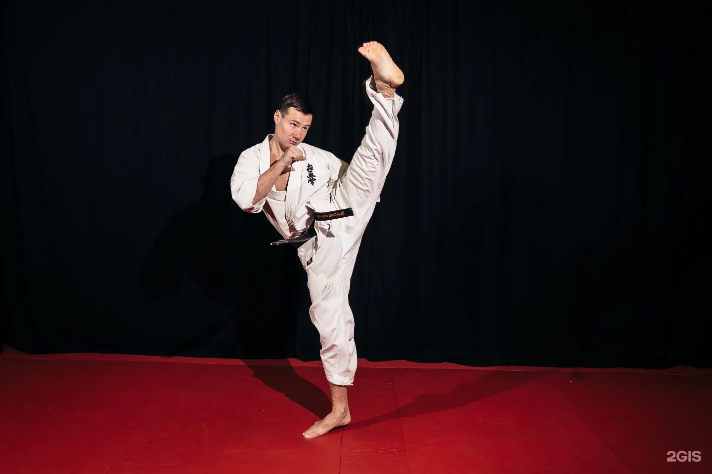 Дюсш 19 екатеринбург официальный сайт акробатика баумана 15. Урал клуб единоборств екатеринбург. Клуб единоборств урал. Бойцы урала екатеринбург. Кик лайт кикбоксинг.