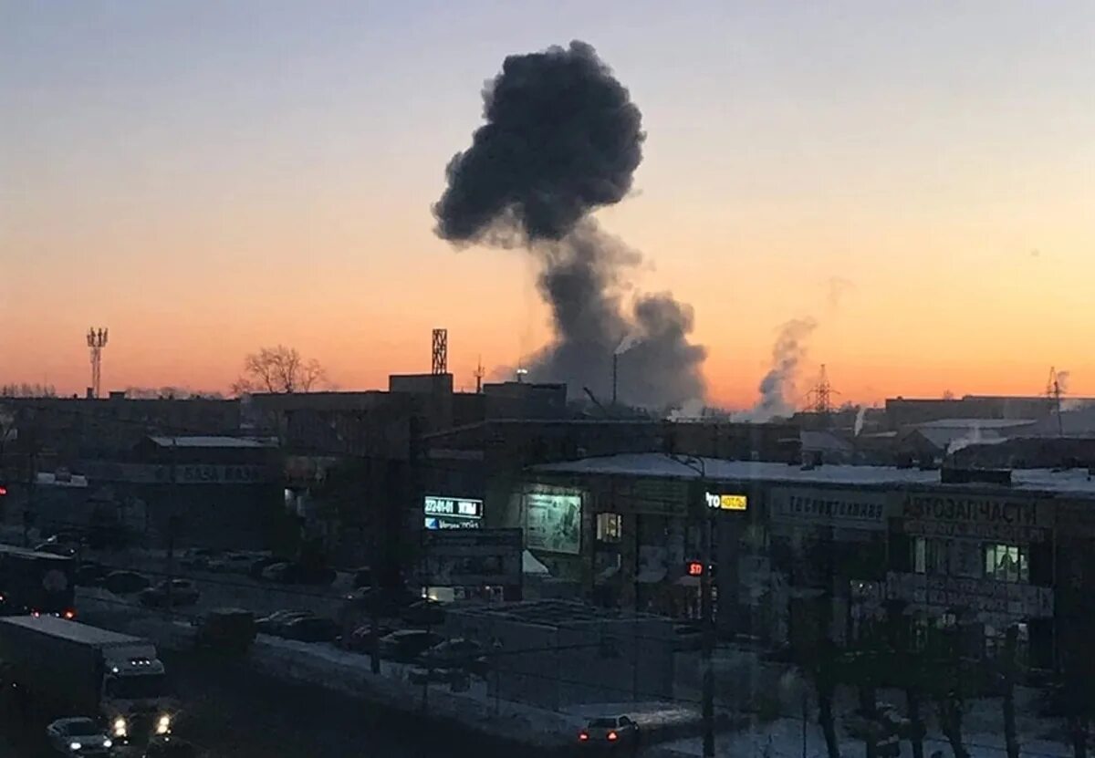 Взрывы в Челябинске сейчас. Загрязнение воздуха. Выбросы заводов. Срочные новости взрыв