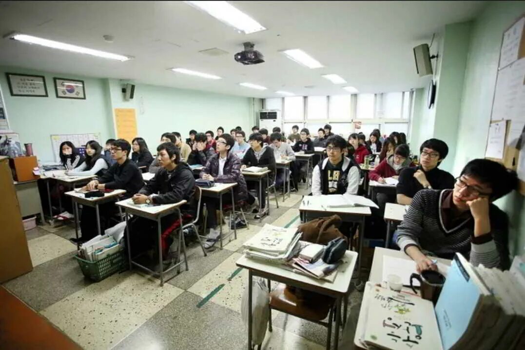 Старшая школа в Южной Корее. Образование в Южной Корее старшая школа. Школы Южной Кореи старшая школа. Хёсан Южная Корея старшая школа. Корейская старшая школа