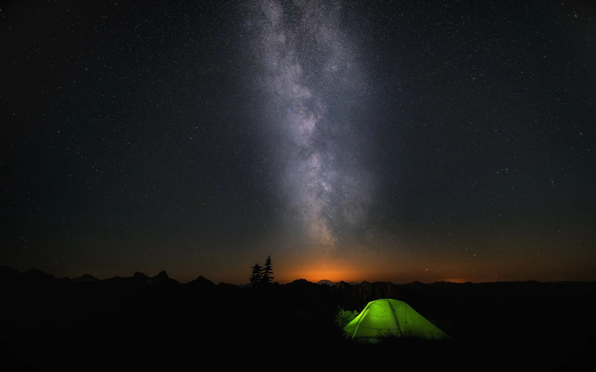 Sky camping. Палатка виндовс 10. Зеленая палатка виндовс 10. Зеленая палатка на фоне звездного неба. Палатка на фоне звездного неба.