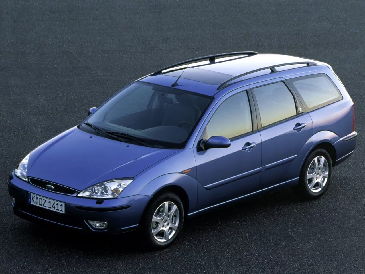 Универсалы в нижегородской области. Ford Focus 1 универсал. Ford Focus Turnier 2001. Ford Focus Turnier 1.6. Ford Focus 1 универсал 2001.