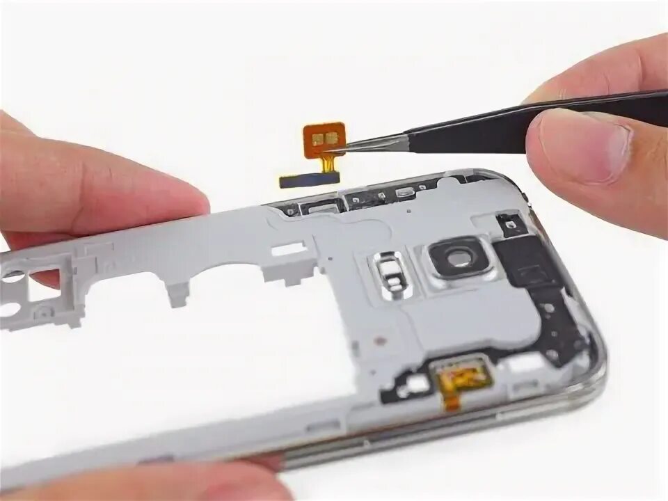 Galaxy S5 mini tested by the team iFixit #GalaxyS5mini@insamsung This month, Sam