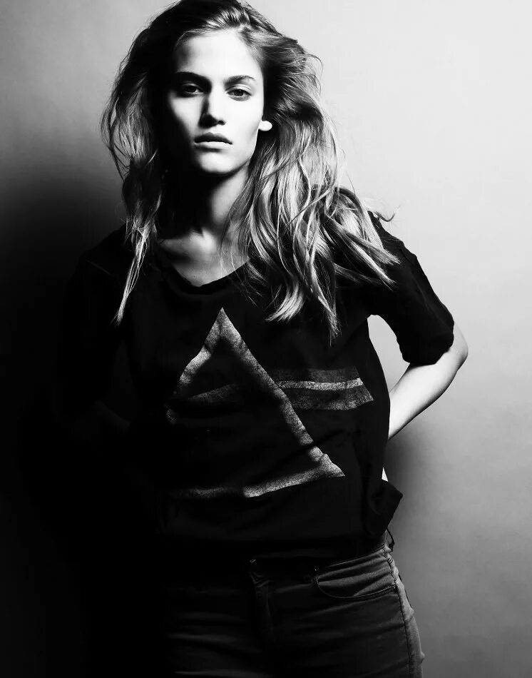 Boss model management sonya. Gabito. Фотомодель анастасия малицкая. Shy sonja. Models sonya.