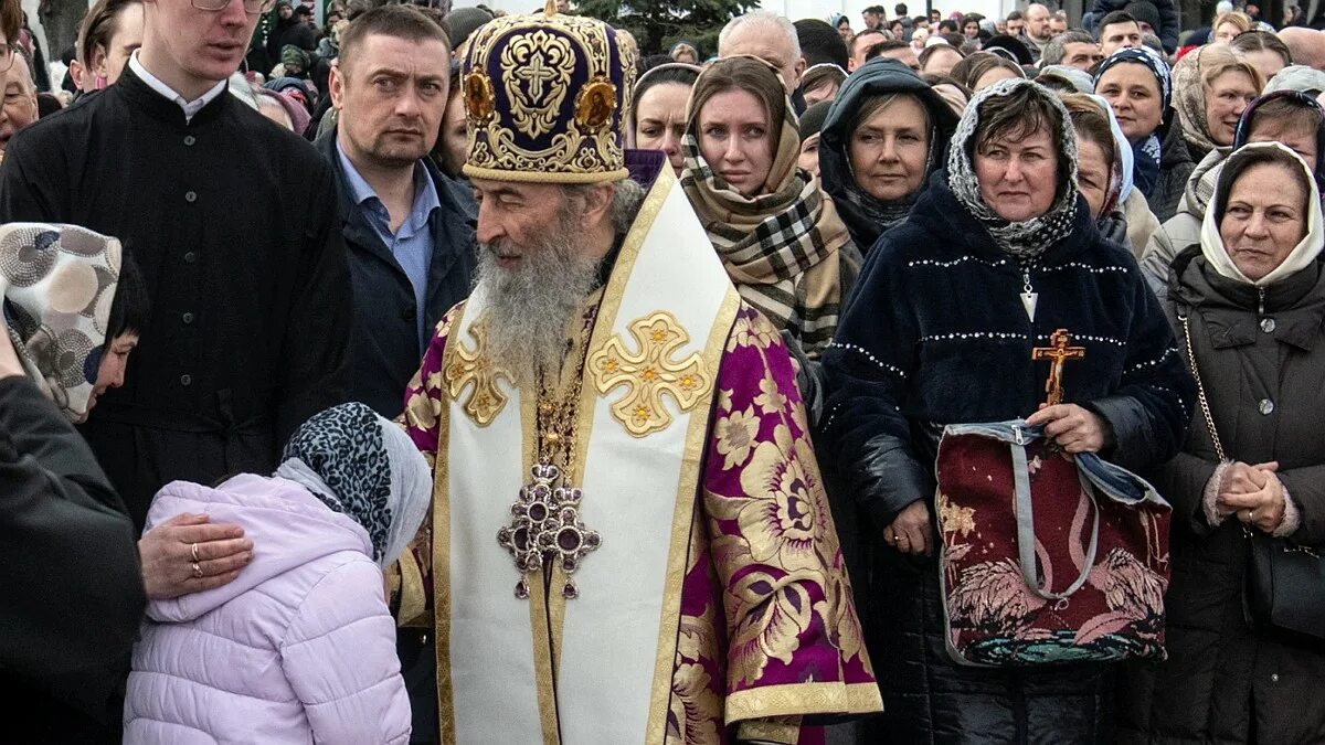 Киево печерская лавра монастырь. Киево-печерская лавра монахи. Украинская церковь. Рождество в храме. Новости киевской лавры сегодня.