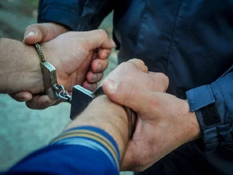 Мошенники последние новости. Полиция задержала мошенников. Полицейские задержали подозреваемого в совершении мошенничества. Задержание мошенников в Краснодаре.