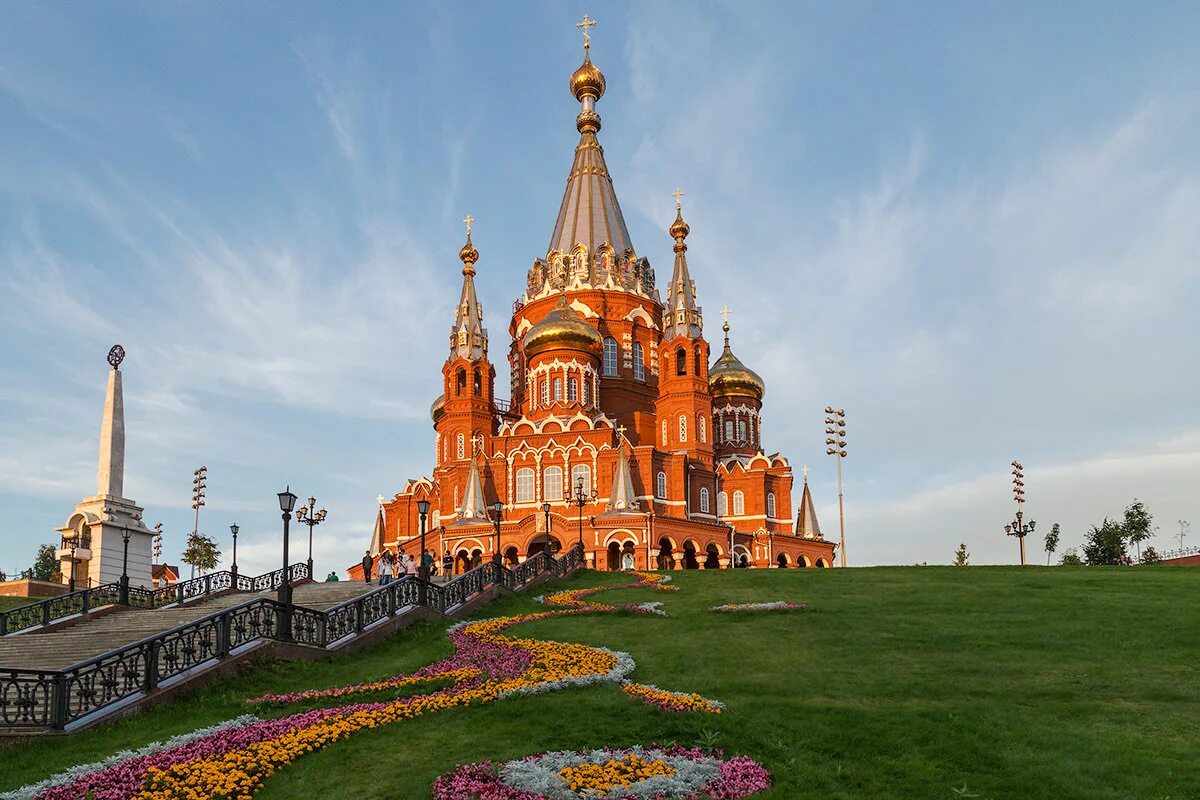 Св ижевск. Храм в Ижевске Свято Михайловский.