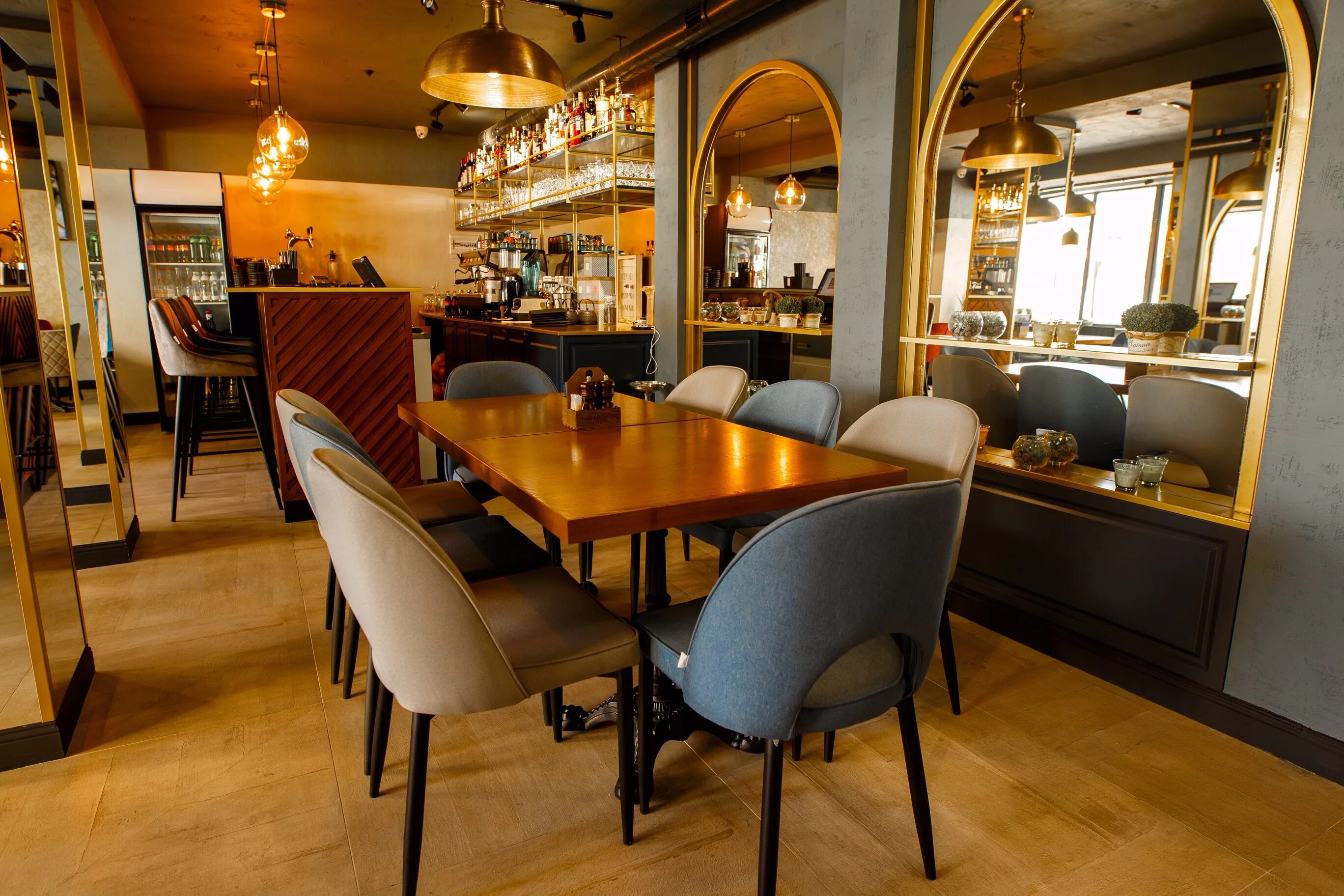 Cafe republic краснодар. Love republic краснодар. Republic краснодар. Кафе репаблик краснодар. Кафе на репина краснодар.