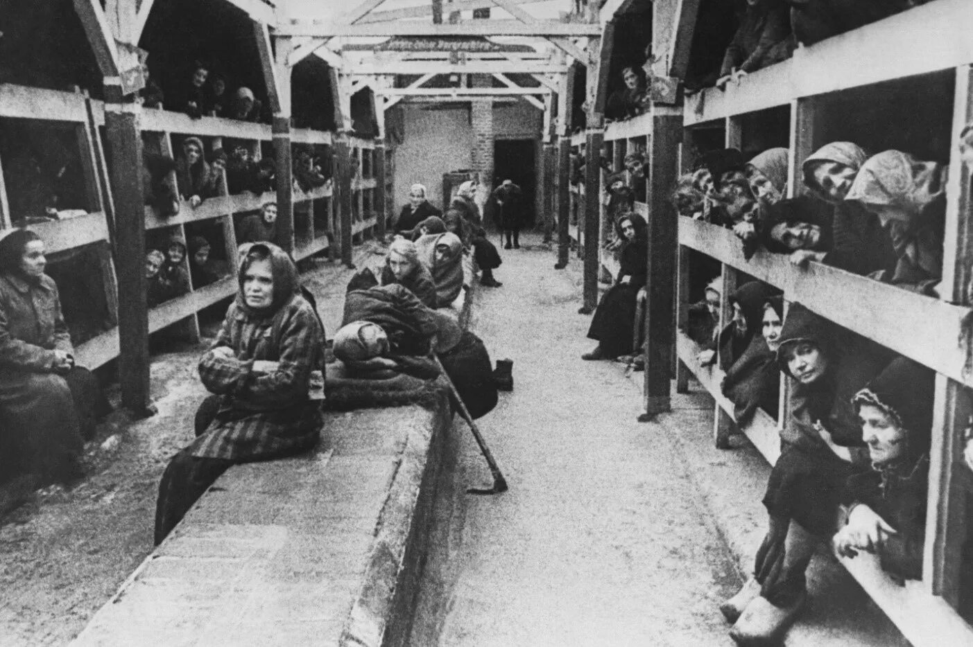 Война 1941 1945 дети концлагерь. Концлагерь в годы вов. Бухенвальд немецко- фашистский лагерь. Концлагерь в годы вов. Концлагеря презентация.