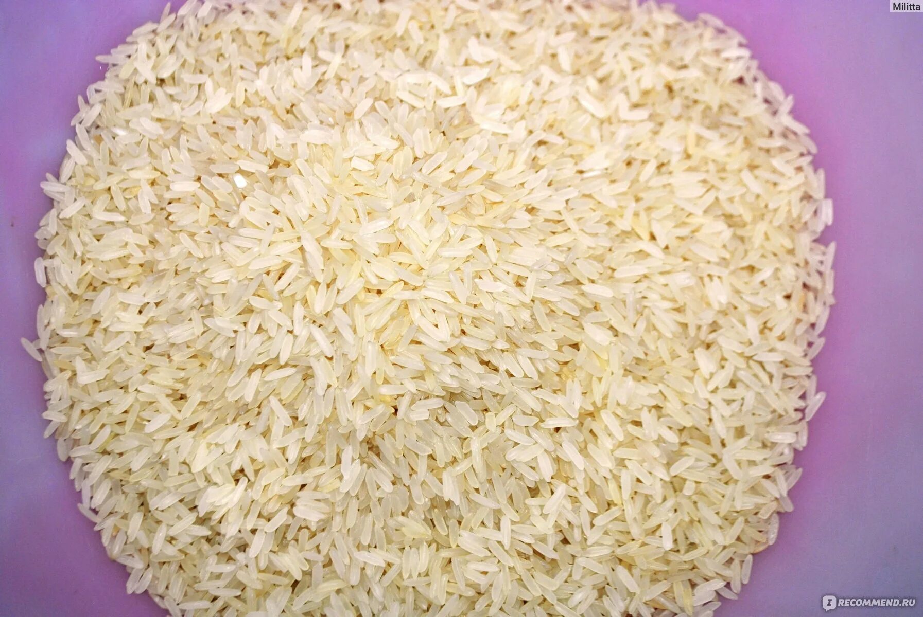 Пропаренный рис в чем разница. Длинный рис. Рис пропаренный. Рис посевной. Крупы для плова.