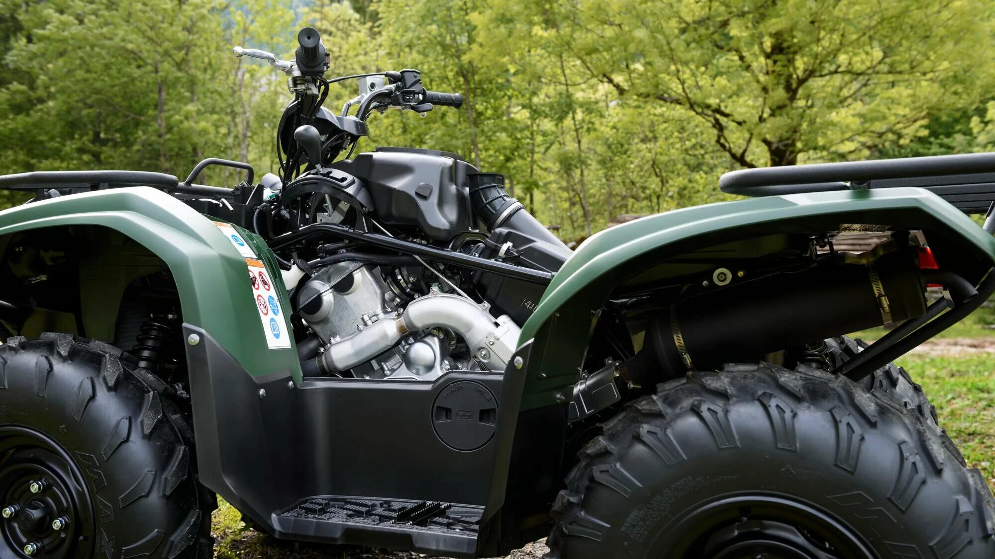 Очень большие квадроциклы. Квадроциклы 4 на 4. Sportsman 850 wv. Самой большой квадроцикл в мире. Гигантский квадроцикл.