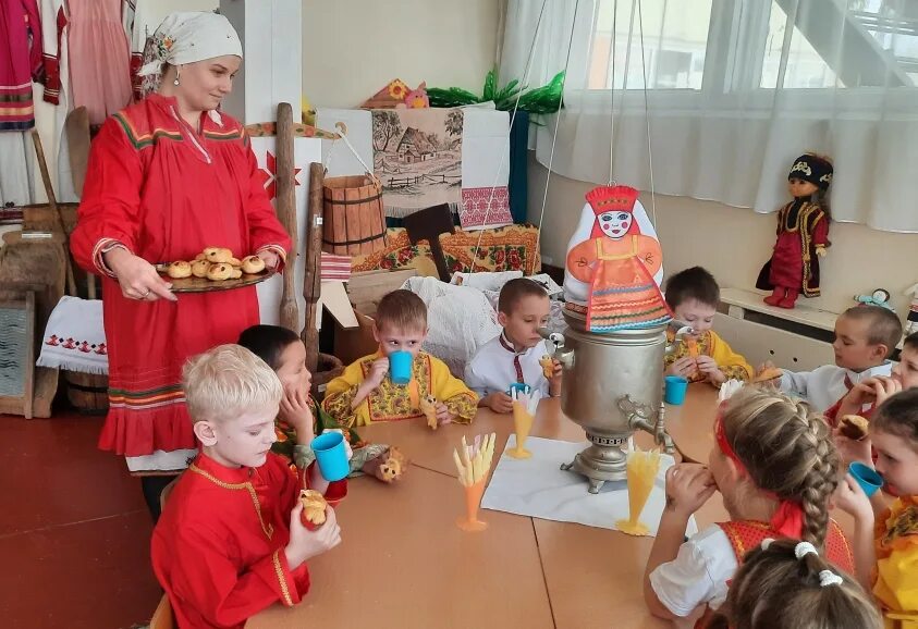 День жаворонка в доу. Жаворонки праздник. Фольклорный праздник Жаворонки. Фольклор в подготовительной группе. Праздник Жаворонки в ДОУ.