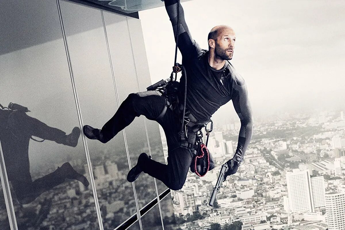 Джейсон стеххем в ьюоьеме фильм. Джейсон стэтхэм в фильме неудержимые. Джейсон стэтхэм неудержимые 3. Механик: воскрешение фильм 2016. Джейсон стэтхэм смертельная гонка.