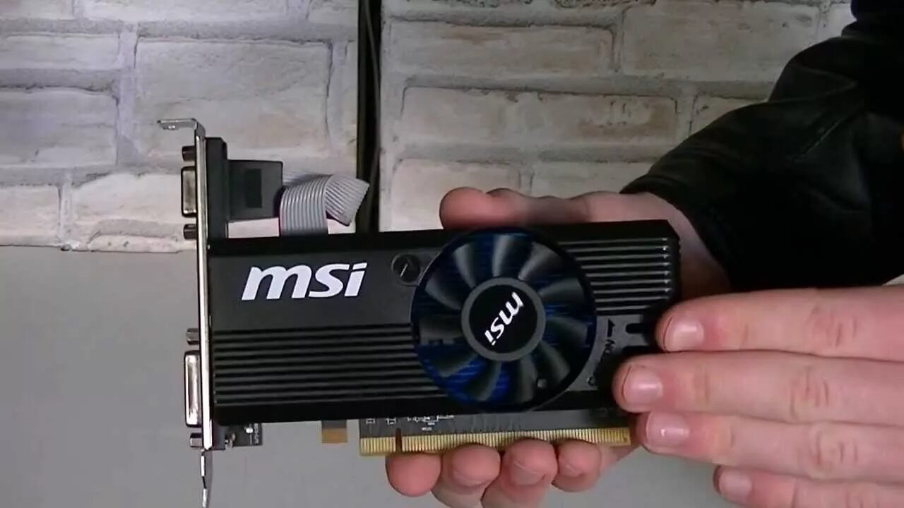 Msi radeon r7 240. MSI r7 240 2gb. Radeon r7 240 2gb MSI. AMD r7 240 2gb. AMD Radeon r7 240 2gb.