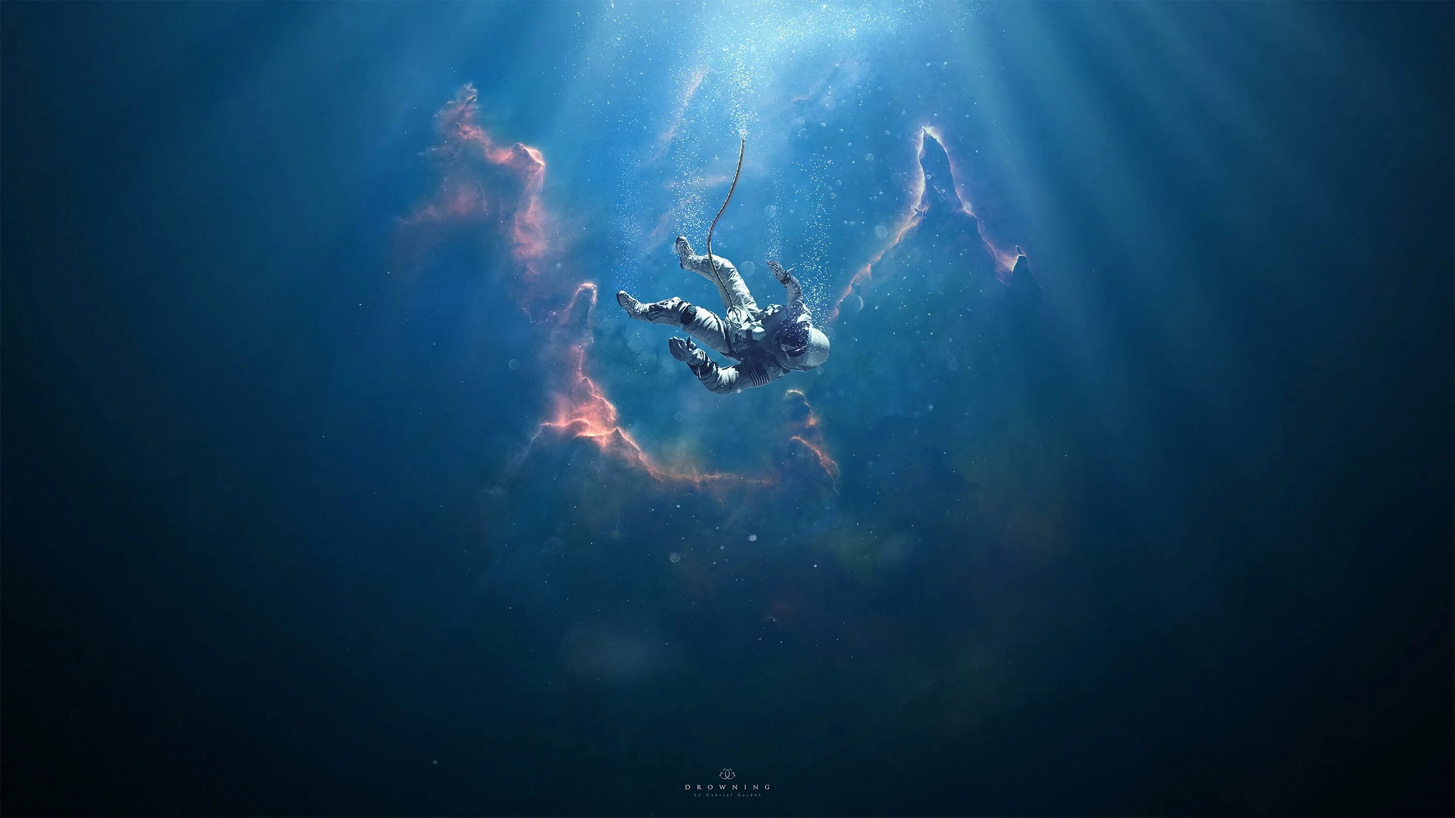 Космонавт в воде. Бездна космоса. Океаны. Глубина. Снимки космоса.