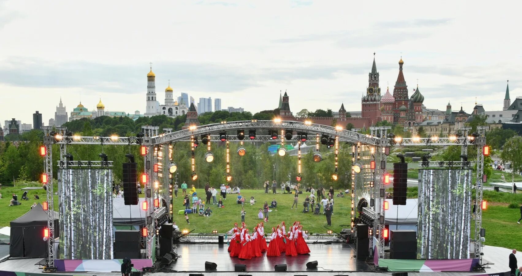 Город Москва. Москва днем. С днем города Москва. 10 Сентября день города Москвы. Идеальные дни москва