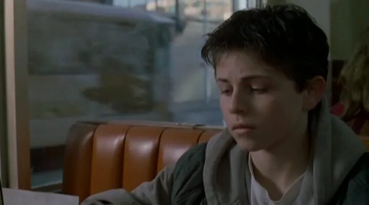 Юноша с гитарой. Фильм jet boy 2001. Зак эфрон 128 ударов сердца. Заводной парень. Jet boy, 2001.