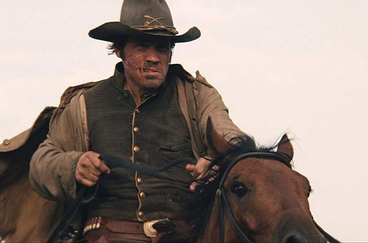 Меган фокс джона хекс 2010. Джош бролин джона хекс. Джона хекс. Джона хекс. Джона хекс.