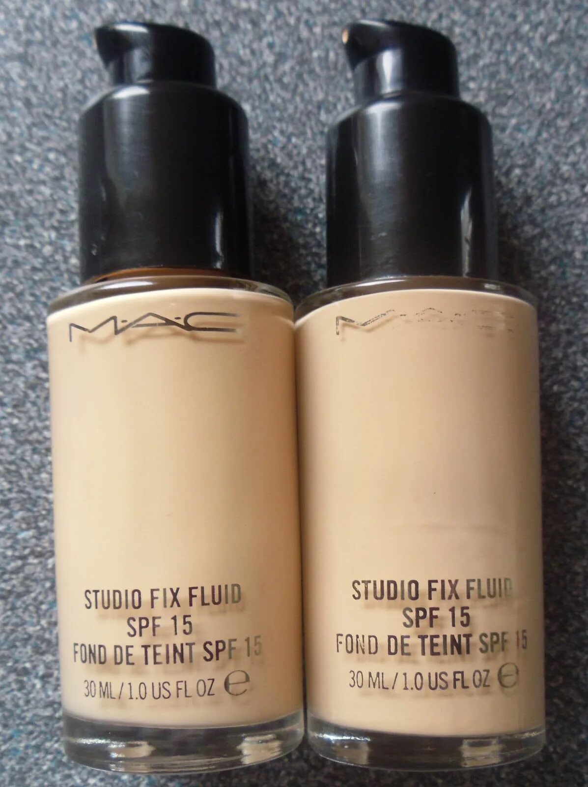 Studio fix fluid. Mac studio fix fluid spf 15 свотчи. mac nw20 тональная основа. mac studio fix fluid свотчи. тональный крем мак студио nw 13.