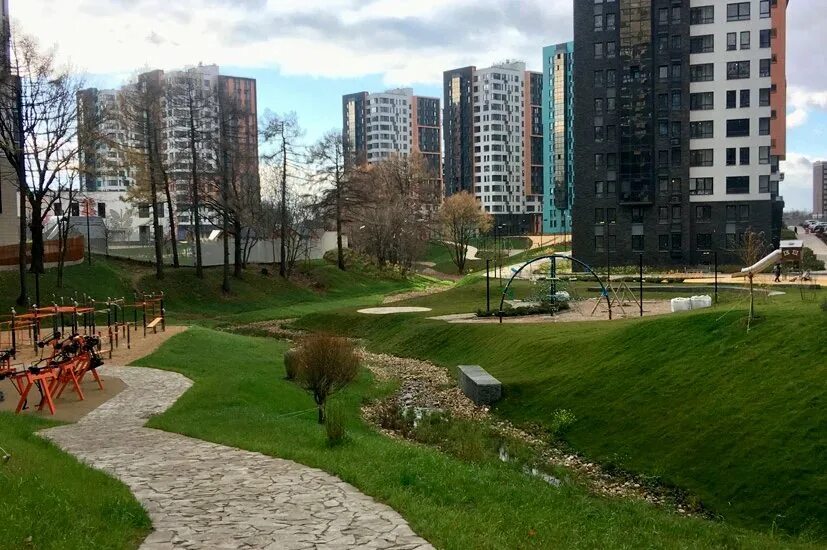 Перекресток коммунарка. Макдональдс коммунарка. Москва александры монаховой 93а. Станция коммунарка. Камеры коммунарка.