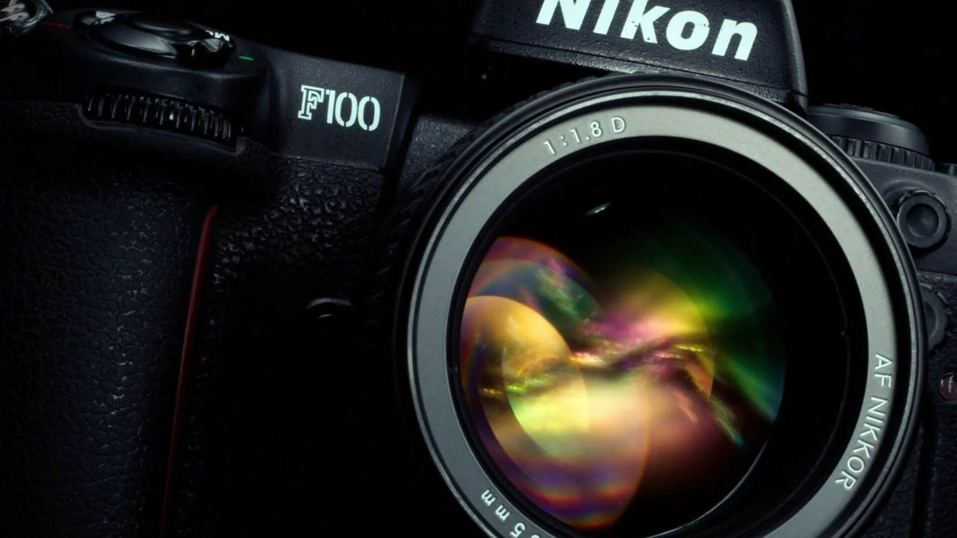 Nikon f100. Nikon f100