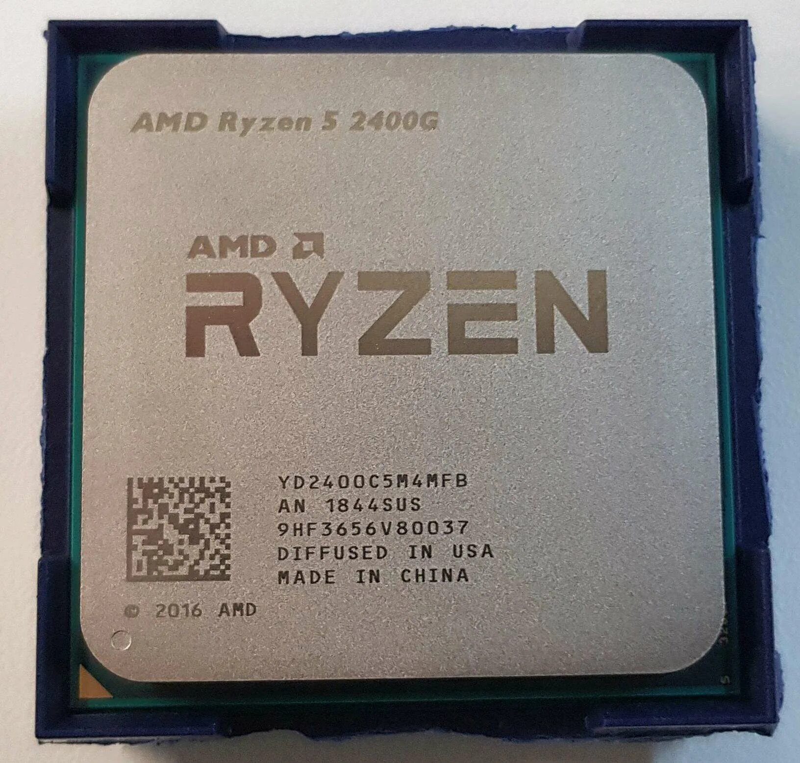 Amd ryzen 5 отзывы. AMD Ryzen 5 2400g. AMD Ryzen 5 2400g OEM. AMD Ryzen 5 Pro 2400g. AMD Ryzen 5 5600g OEM.
